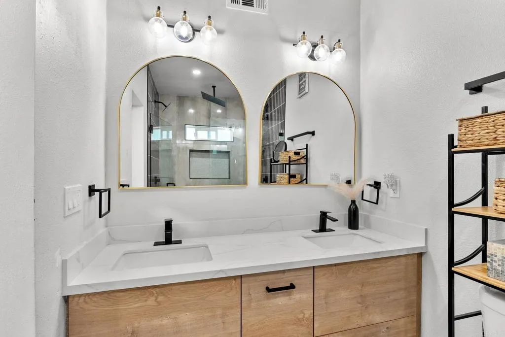 https://cdn.realtyfeed.com/cdn/127/306513898/08a86b9e4b4f949c4426e576182c8aa8.webp