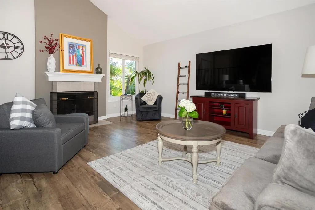 https://cdn.realtyfeed.com/cdn/127/306513974/fa118aecf73b2103d4b5319657d9fcc2.webp