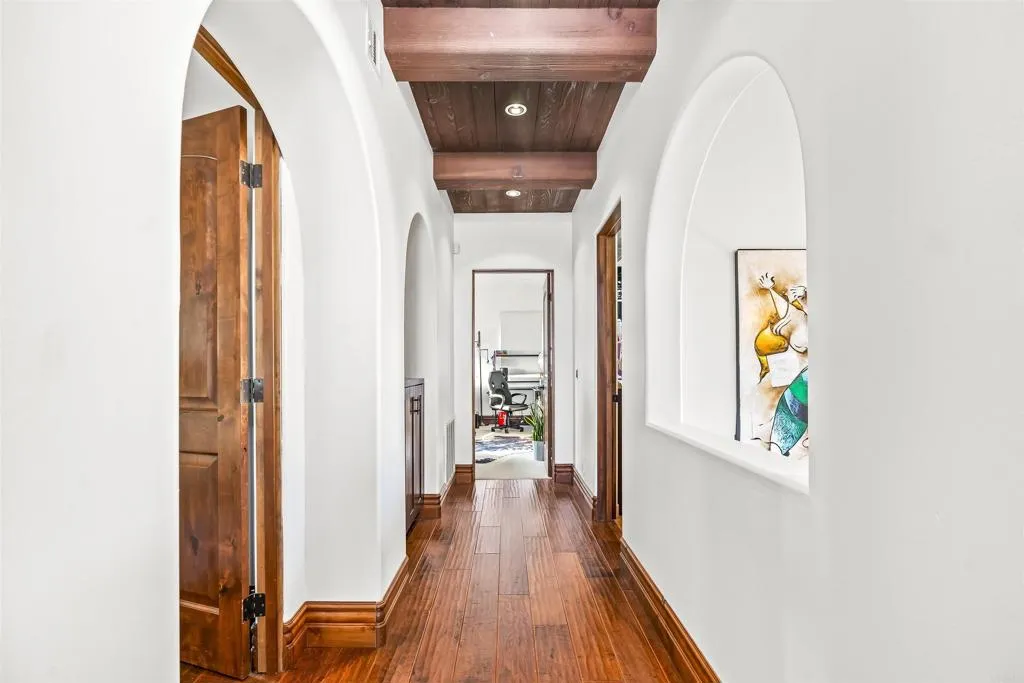 https://cdn.realtyfeed.com/cdn/127/306514021/2f266bd05f0bc7e92b0dca6031ff3ac6.webp