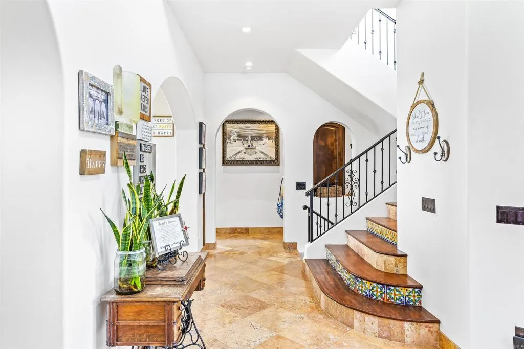 https://cdn.realtyfeed.com/cdn/127/306514021/e2cce9d8a40c757ba28af06c87bfaf33.webp