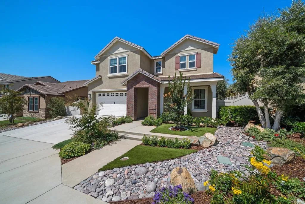 https://cdn.realtyfeed.com/cdn/127/306514029/c1dc4ab36672dfce10d0be2a458d716f.webp