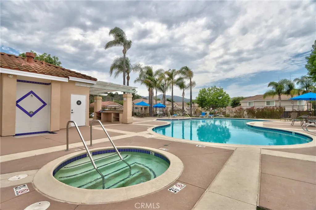 https://cdn.realtyfeed.com/cdn/127/306514247/c19ade27e8ff1b72d043c3424e358696.webp