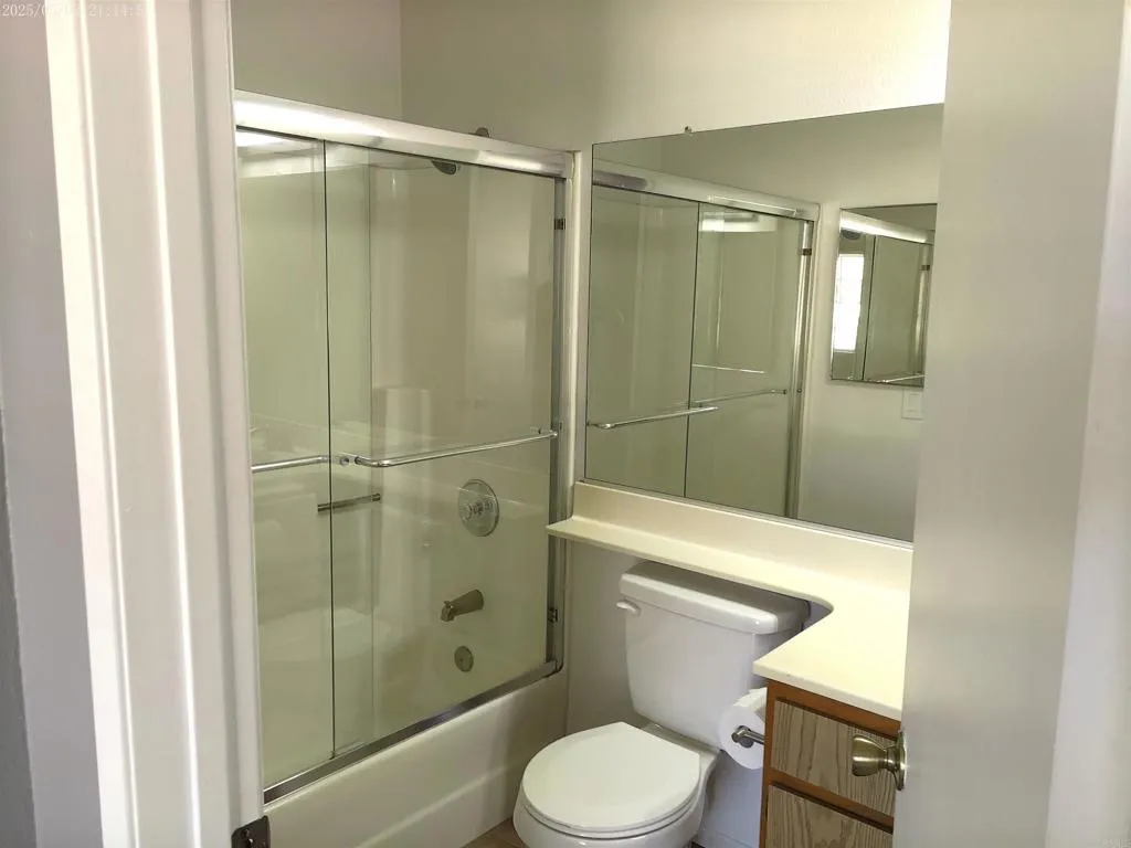 https://cdn.realtyfeed.com/cdn/127/306514250/a6f15f5480bd650e09b5d1a15ea0c22f.webp