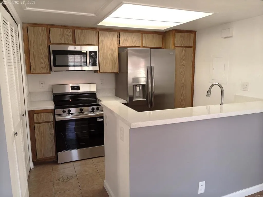 https://cdn.realtyfeed.com/cdn/127/306514250/f0eb1b957d69f05413149286efd012ff.webp