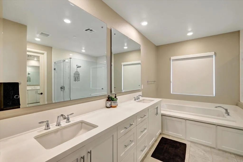 https://cdn.realtyfeed.com/cdn/127/306514276/1e15c52406ed0d8f293235a629786709.webp