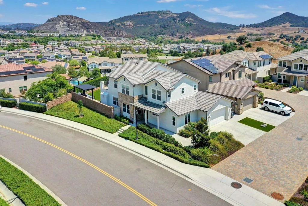 https://cdn.realtyfeed.com/cdn/127/306514276/62452e00f7eec0d592983371505a62c5.webp