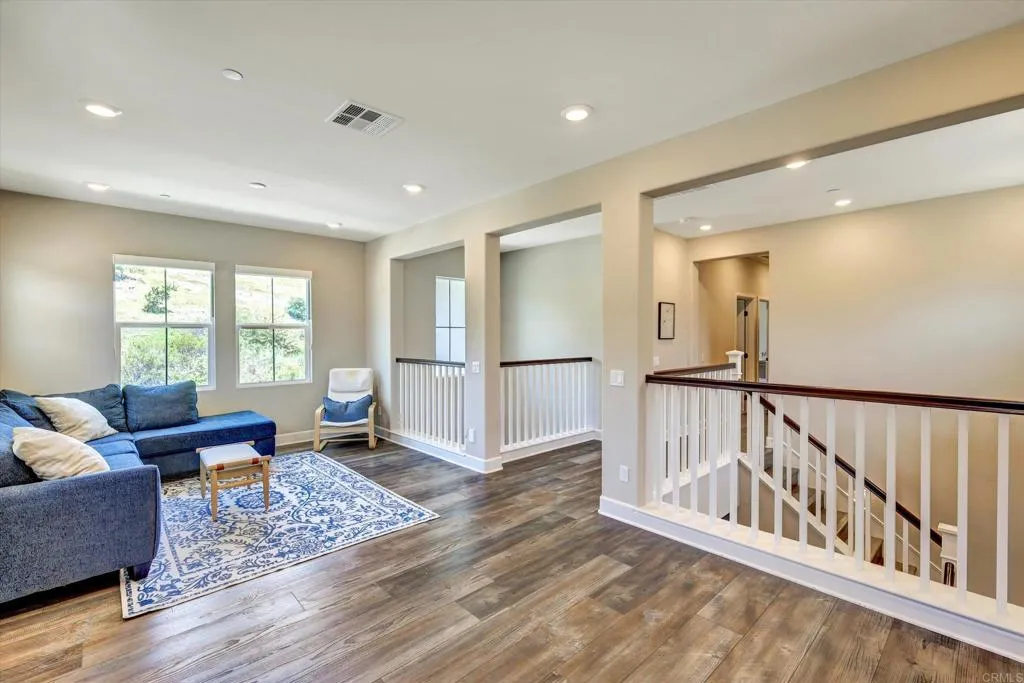 https://cdn.realtyfeed.com/cdn/127/306514276/830884a3e9869f8b6d1f63eb24aaf7f6.webp
