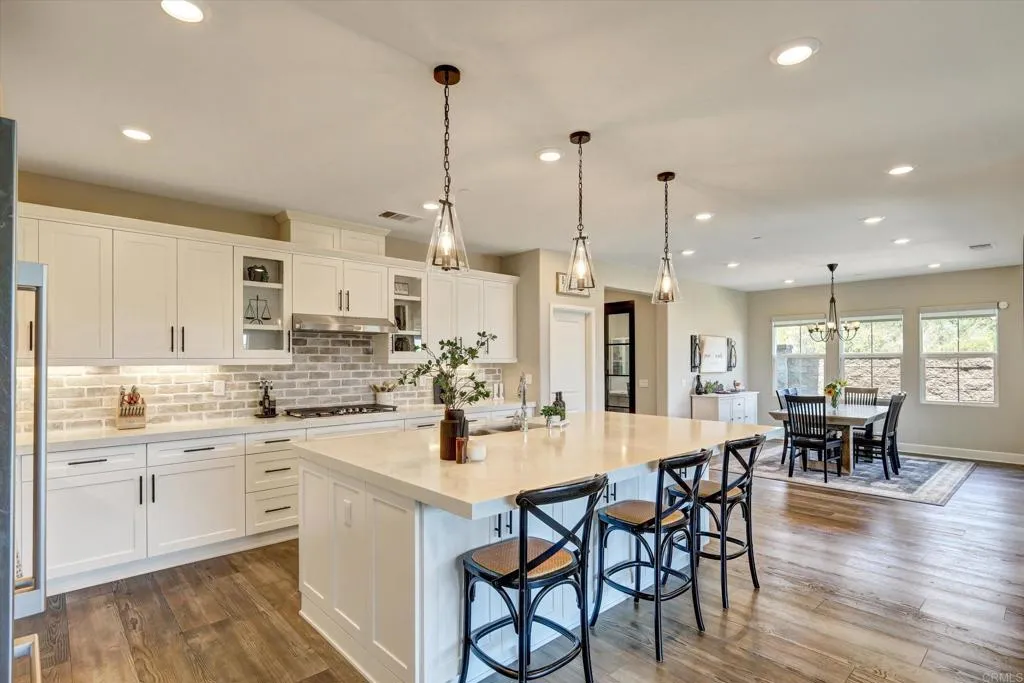 https://cdn.realtyfeed.com/cdn/127/306514276/fb3d099b1120d3dfc3c1f5f5cf83e547.webp