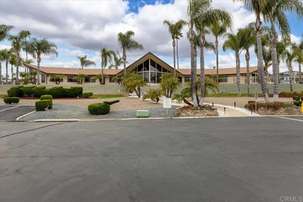 https://cdn.realtyfeed.com/cdn/127/306514323/94727a14dbe59ff5123d0008dc800c99.webp