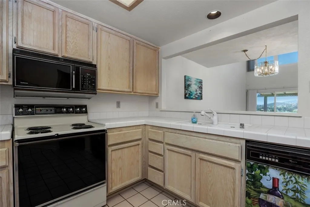Photo #25: OC25176766 Listing: Photo #25
