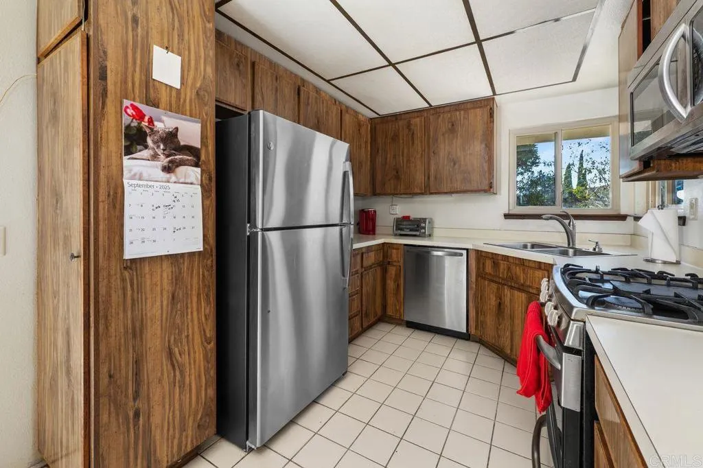 Photo #11: PTP2506037 Listing: Photo #11