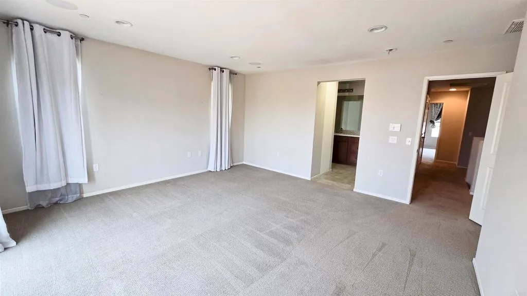 https://cdn.realtyfeed.com/cdn/127/306514379/ec69d3b4dc96303a58de8492244f61f5.webp