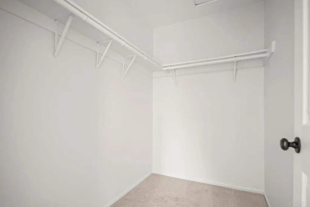 https://cdn.realtyfeed.com/cdn/127/306514427/79f2c6157081c594638de89f38fae817.webp