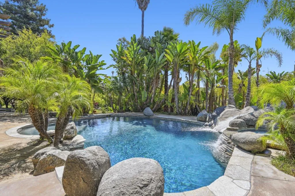 https://cdn.realtyfeed.com/cdn/127/306514433/07e843d075030da5257c7c422f19e326.webp