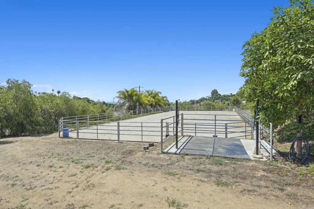 https://cdn.realtyfeed.com/cdn/127/306514433/6e50fe3b89e594391c8068e571c2ab89.webp