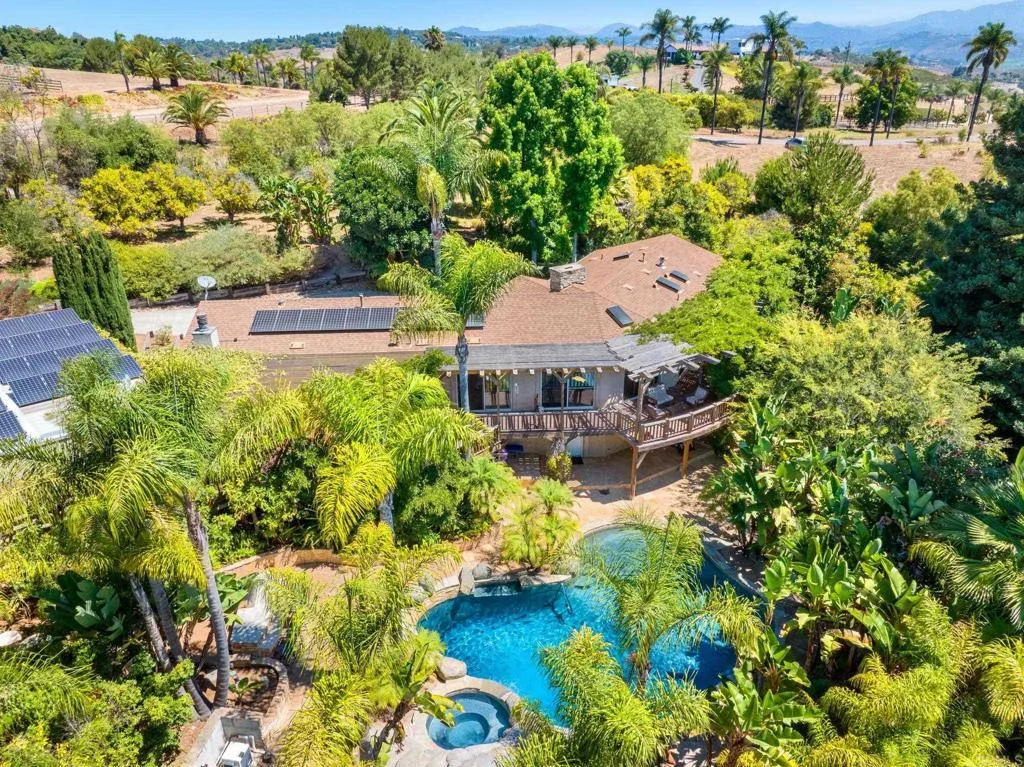 https://cdn.realtyfeed.com/cdn/127/306514433/70e654d1ac70b30f87b994e474b31414.webp