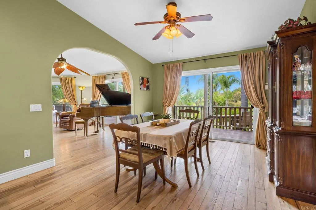 https://cdn.realtyfeed.com/cdn/127/306514433/9d8759ce0f471a73487af72c7fb9c0f9.webp