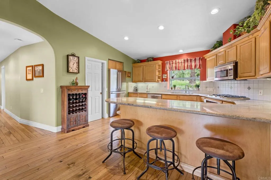 https://cdn.realtyfeed.com/cdn/127/306514433/ed4d43a6d0fc3b0719138cde17886819.webp