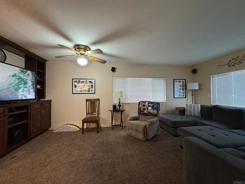 https://cdn.realtyfeed.com/cdn/127/306514535/017835681058679d789a1dc7fcd279a1.webp