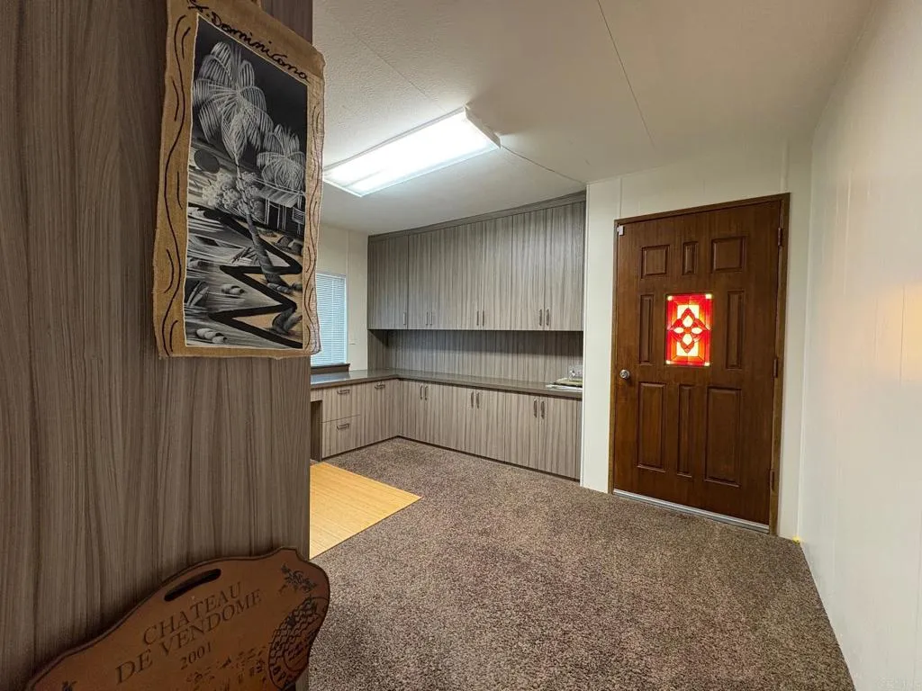 https://cdn.realtyfeed.com/cdn/127/306514535/36684f5cd9df534d81a8c011fe9fd95e.webp