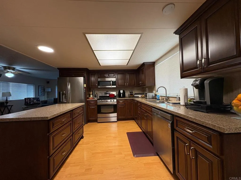 https://cdn.realtyfeed.com/cdn/127/306514535/6c88ee87c05eed67c7f561a62e782f29.webp