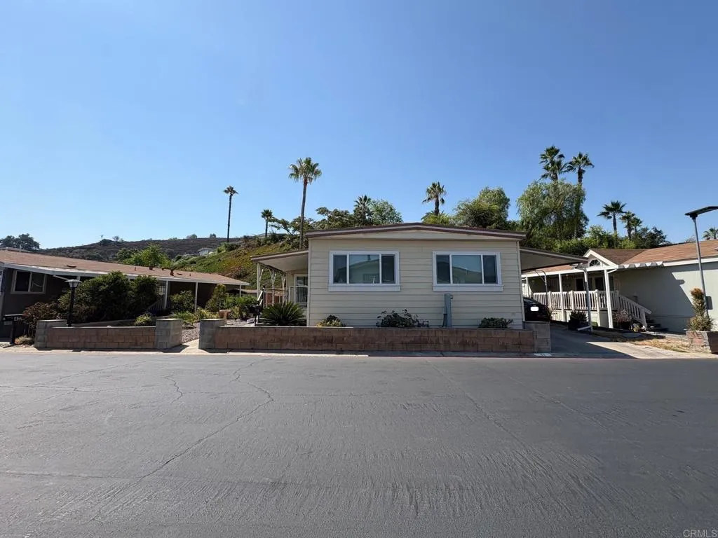 https://cdn.realtyfeed.com/cdn/127/306514535/b97c3c90a211f1cf046f5d71c45caaa7.webp