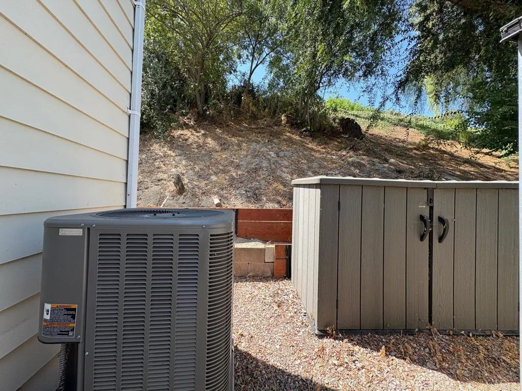 https://cdn.realtyfeed.com/cdn/127/306514535/df3b1858eefeffbdf48d169613ea75e6.webp