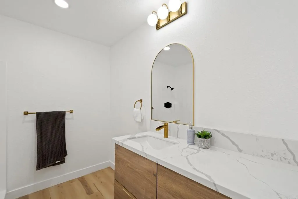 Photo #15: PTP2506053 Listing: Photo #15
