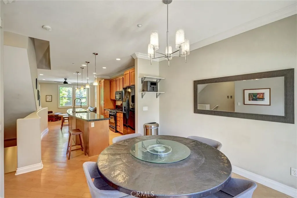 Photo #11: CV25179516 Listing: Photo #11
