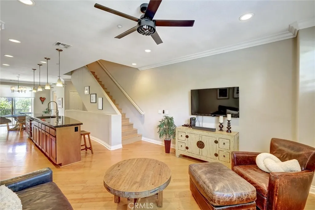 Photo #16: CV25179516 Listing: Photo #16