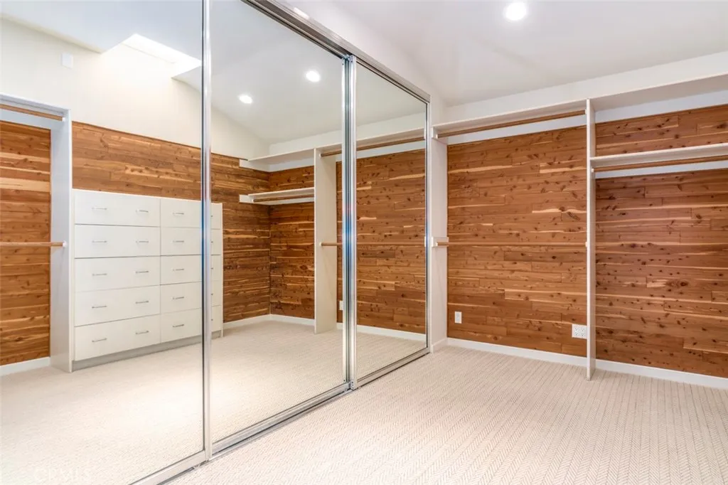 Newport Beach, CA 92663