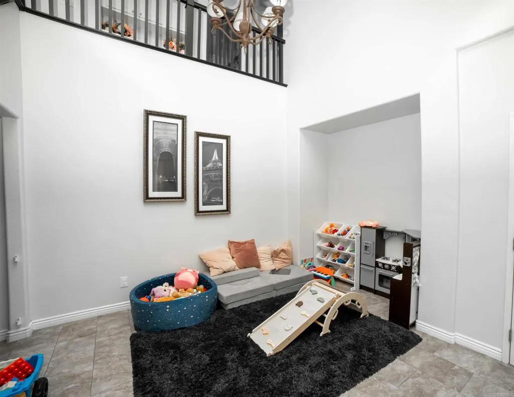 https://cdn.realtyfeed.com/cdn/127/306514642/ed04a0ace706add018bf4232c4a4be66.webp