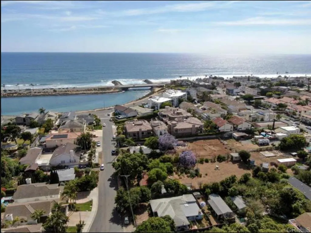 https://cdn.realtyfeed.com/cdn/127/306514649/3d99901b1d2a5e0ed1fbee8ceefff091.webp