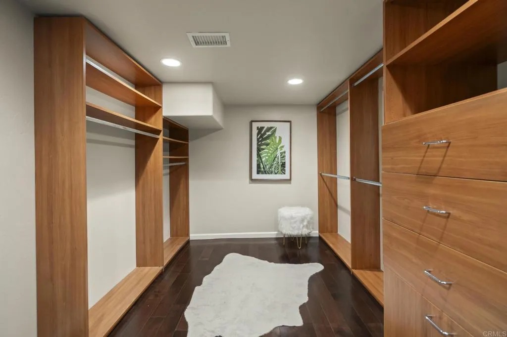 https://cdn.realtyfeed.com/cdn/127/306514742/13a517873a4a9928b5cdc58b7711498a.webp