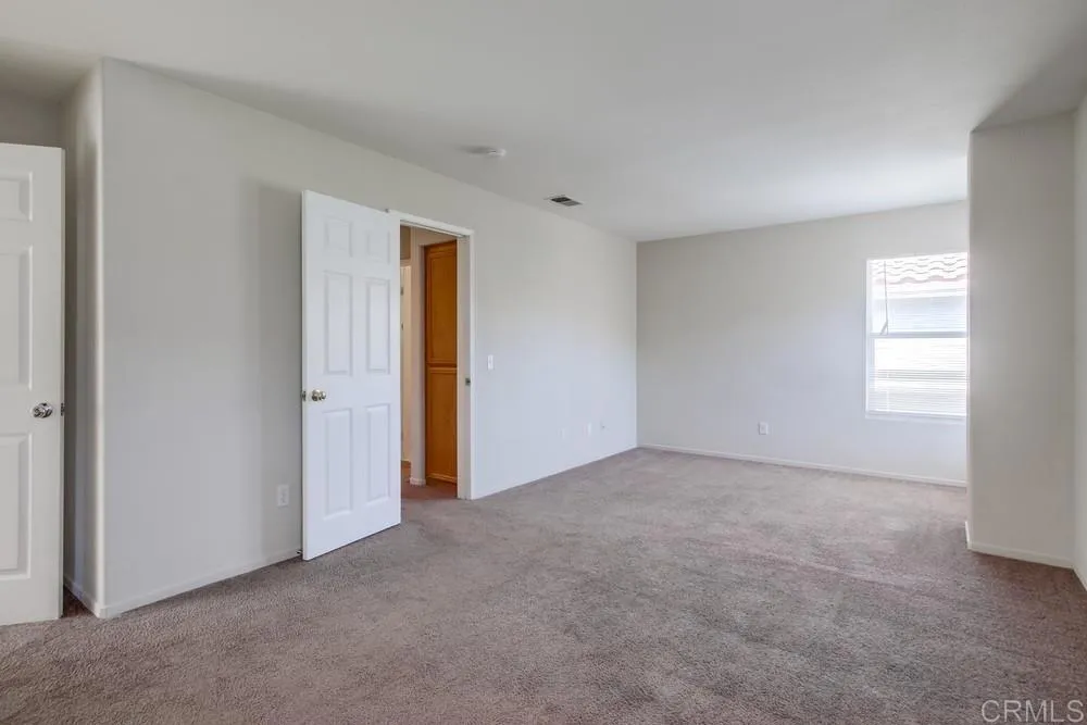 https://cdn.realtyfeed.com/cdn/127/306514793/013de30950cbc3ac3e735c8dc3a1397b.webp