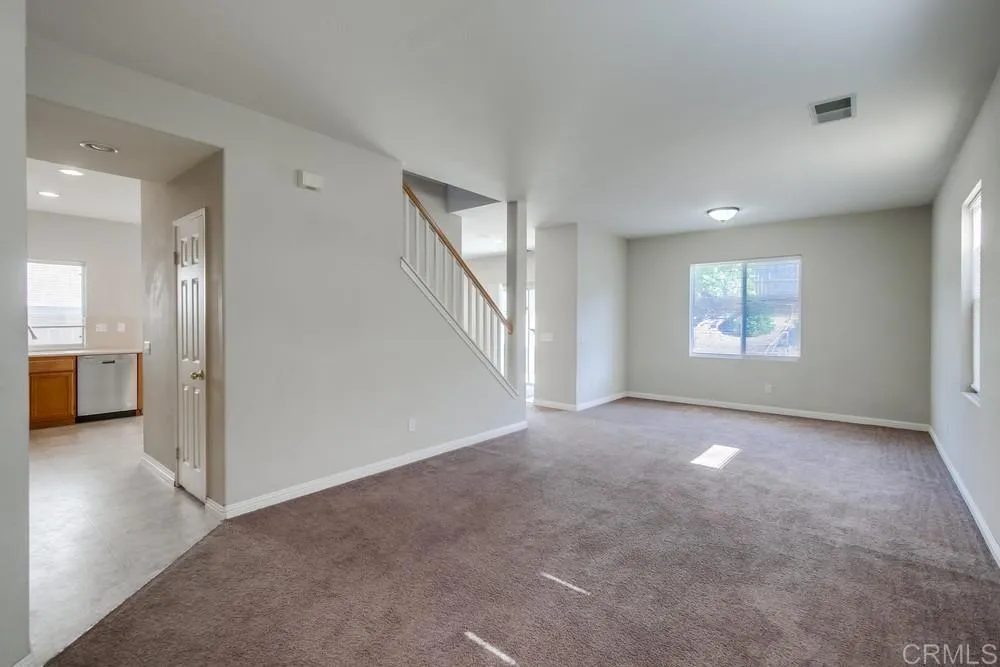 https://cdn.realtyfeed.com/cdn/127/306514793/126ecca71ab15f76f66408bb8a7702ff.webp