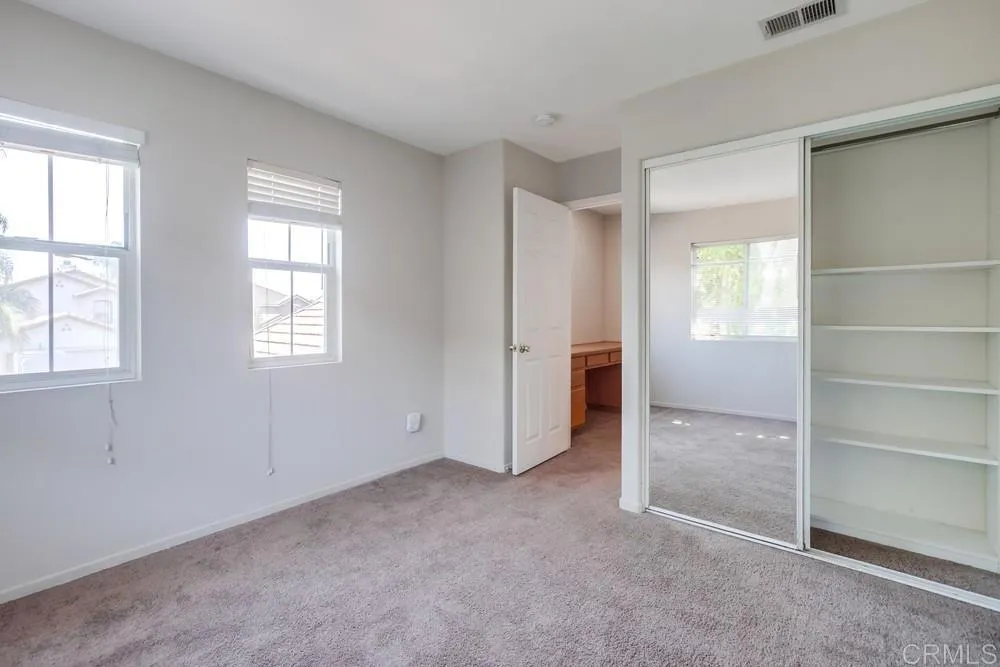 https://cdn.realtyfeed.com/cdn/127/306514793/4b93f63eea83ba7d4ab5d0f9cc64f4a9.webp