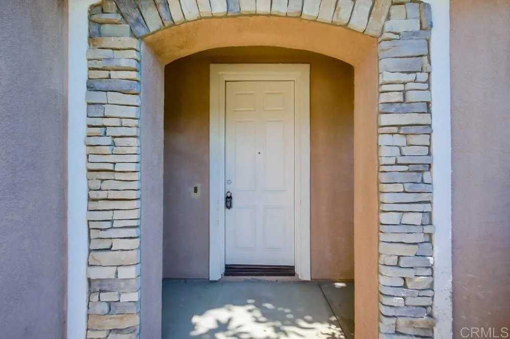 https://cdn.realtyfeed.com/cdn/127/306514793/719878ef8ad9aadfeb96a3bc0dad51b7.webp