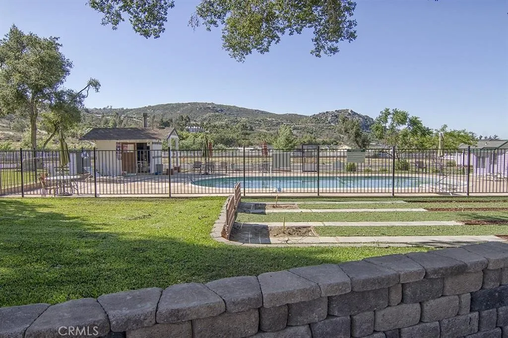 https://cdn.realtyfeed.com/cdn/127/306514833/0dec1c43e1ec5b3f9350c2e2db5b2d23.webp