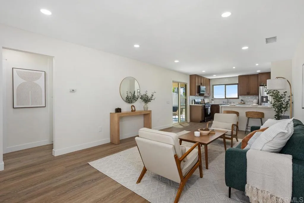 https://cdn.realtyfeed.com/cdn/127/306514915/339cdc432508aec2be81160722acc86b.webp