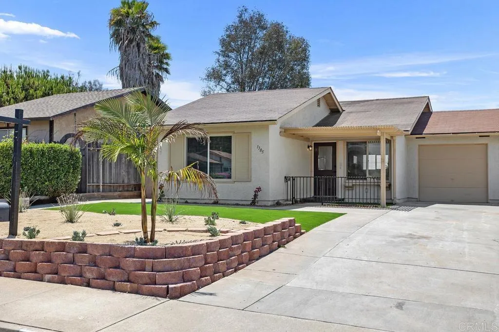 https://cdn.realtyfeed.com/cdn/127/306514915/41647c1cb137903d09fa38776c400f2b.webp
