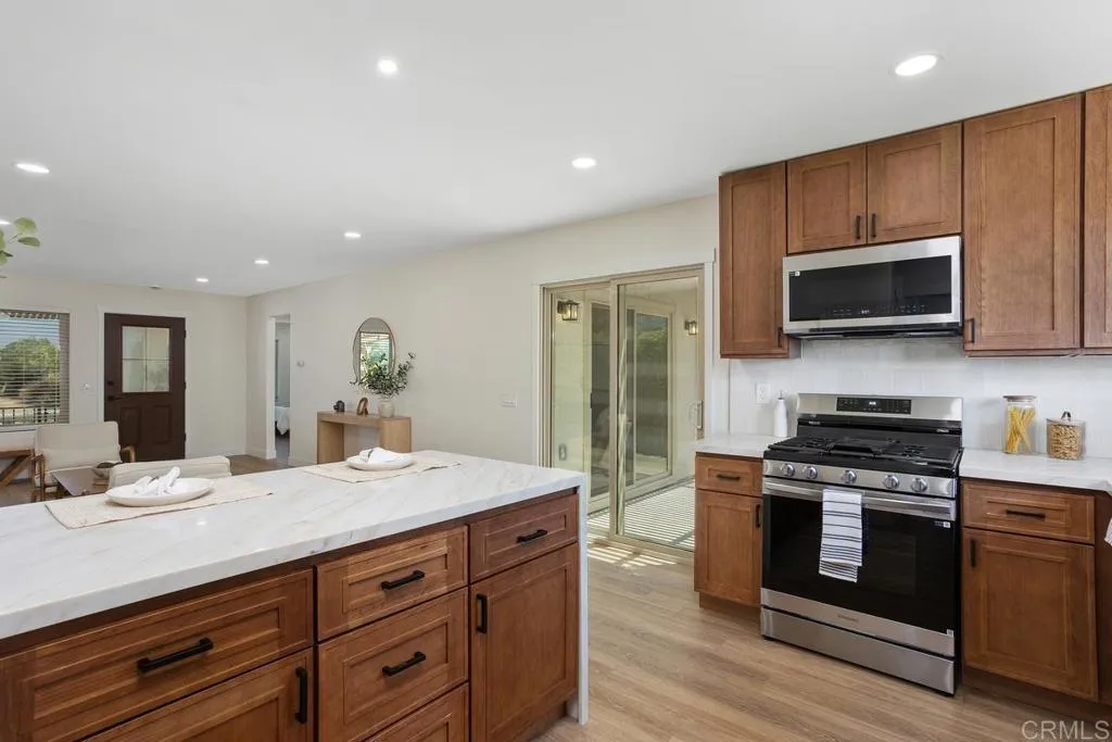 https://cdn.realtyfeed.com/cdn/127/306514915/a6ef29ff82730589ab6cf5530baab889.webp
