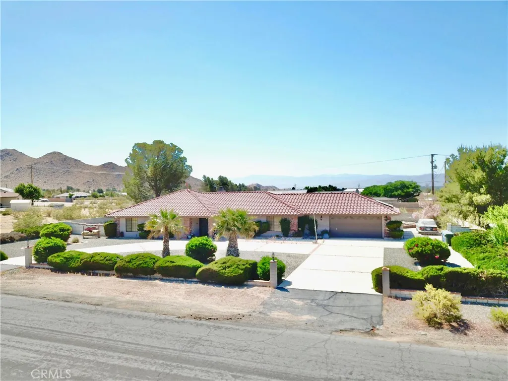 Apple Valley, CA 92307