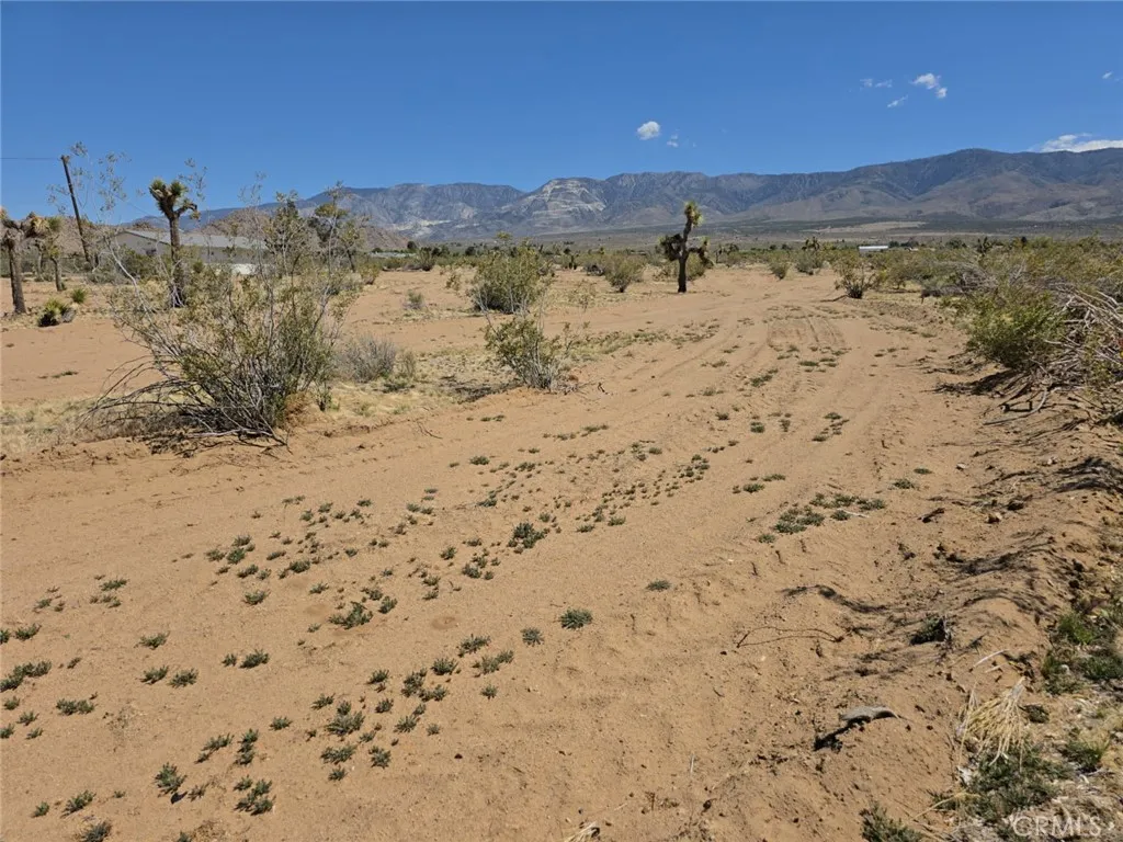 31357 Pawnee, Lucerne Valley, CA 92356 - Photo 2 of 13, Lucerne Valley, CA