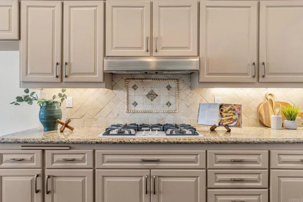 https://cdn.realtyfeed.com/cdn/127/306514982/0b75b0463d7e86ea3386cff7e9c2c8a4.webp