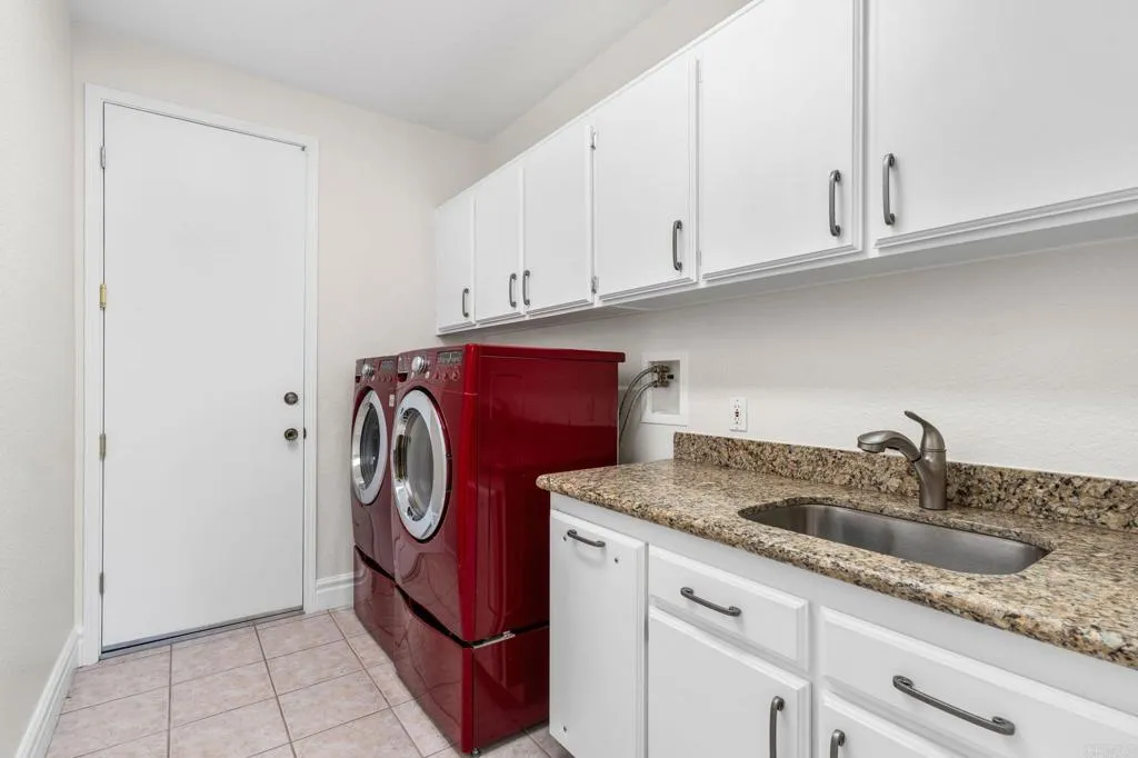 https://cdn.realtyfeed.com/cdn/127/306514982/5ff1c312b592414de9e62f00643b4522.webp