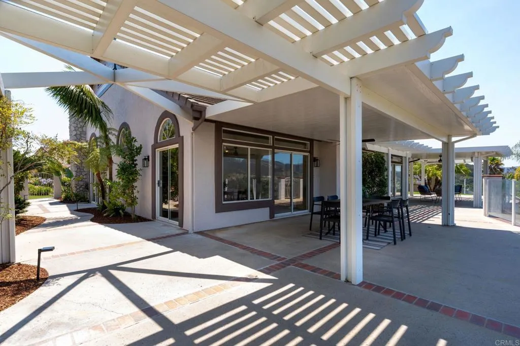 https://cdn.realtyfeed.com/cdn/127/306514982/bd590f2931737893b8cb5dcd9082f8d6.webp