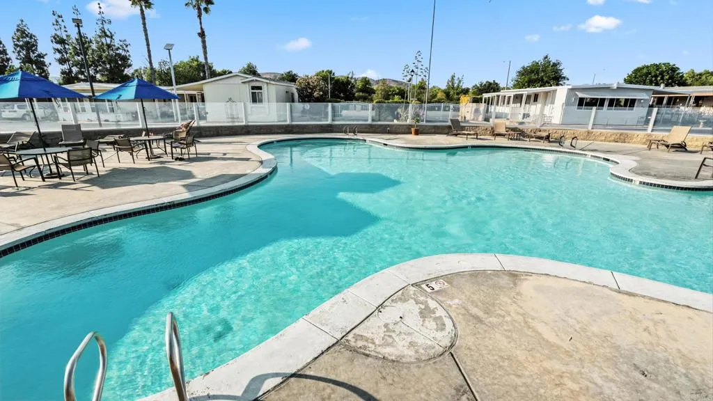 https://cdn.realtyfeed.com/cdn/127/306515009/92807fa039f3b4983dec184a23c45a49.webp