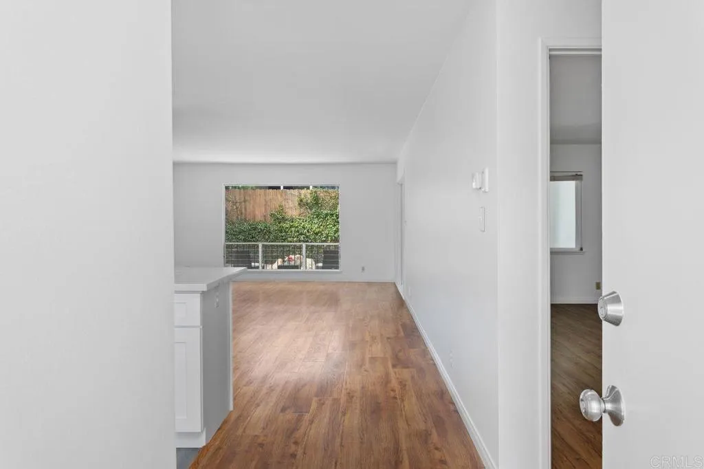 https://cdn.realtyfeed.com/cdn/127/306515037/4b4e2e1a77e39d6cbc90470f4bfd31b5.webp