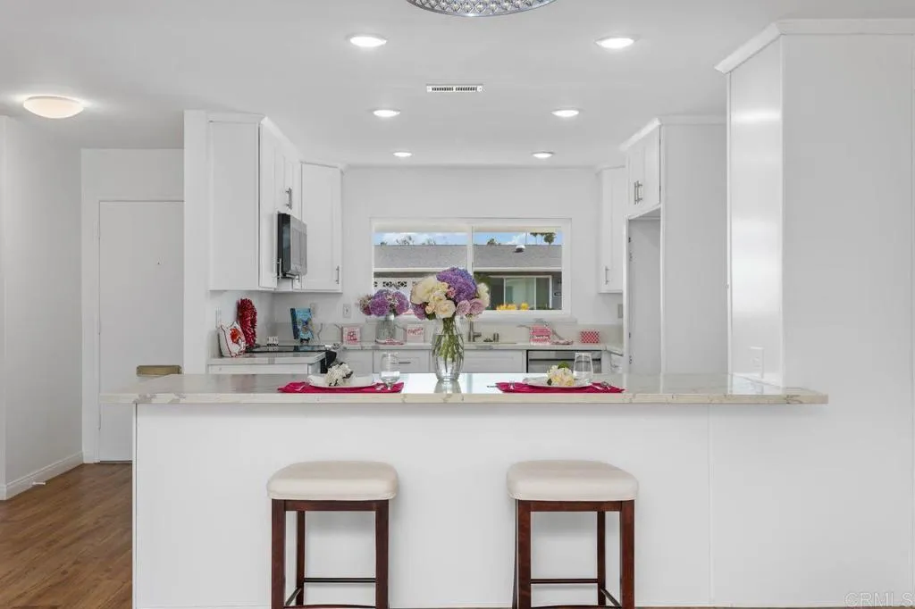 https://cdn.realtyfeed.com/cdn/127/306515037/bcfd72f04fea494258f94ca3d4a6d1d5.webp